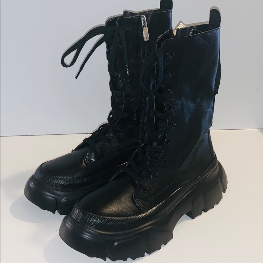 NWT Zara lug sole boots